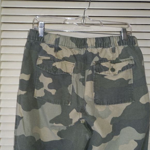 Aerie Cargo Joggers Medium Pull On Elastic Waist Ankle Green Camo Camouflage - Picture 10 of 15